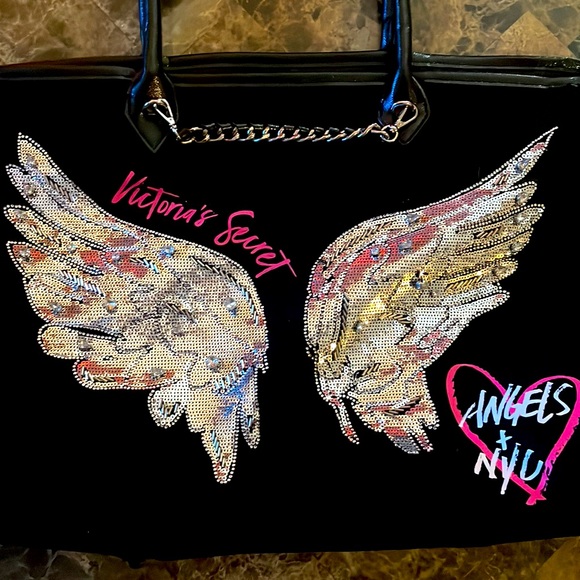 Victoria’s Secret bag - Picture 2 of 2